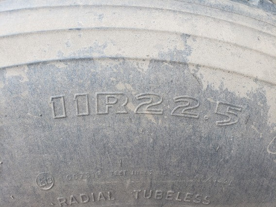USED TIRE 11R22.5