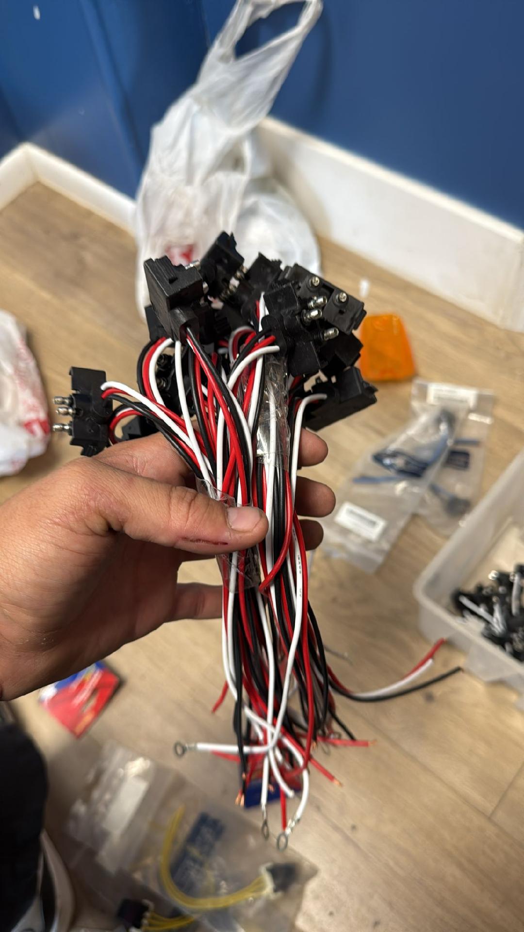 90 Degree 3 Pin PL-3 Right Angle Plug-In Connector 12" Long 3-Wire For STT Light