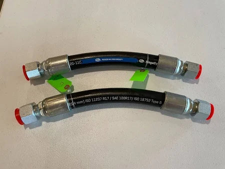 25501030 HYDRAULIC HOSE ASSY, 30" W/1′′ NPT 3000psi