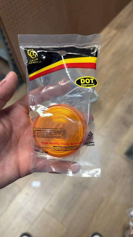 2 1/2" AMBER SEALED LIGHT (8B)