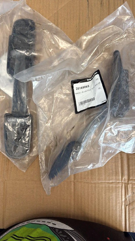 Hood Latch - For Mack/Peterbilt Trucks (6C)